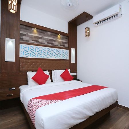 Hotel Qube Kochi Buitenkant foto