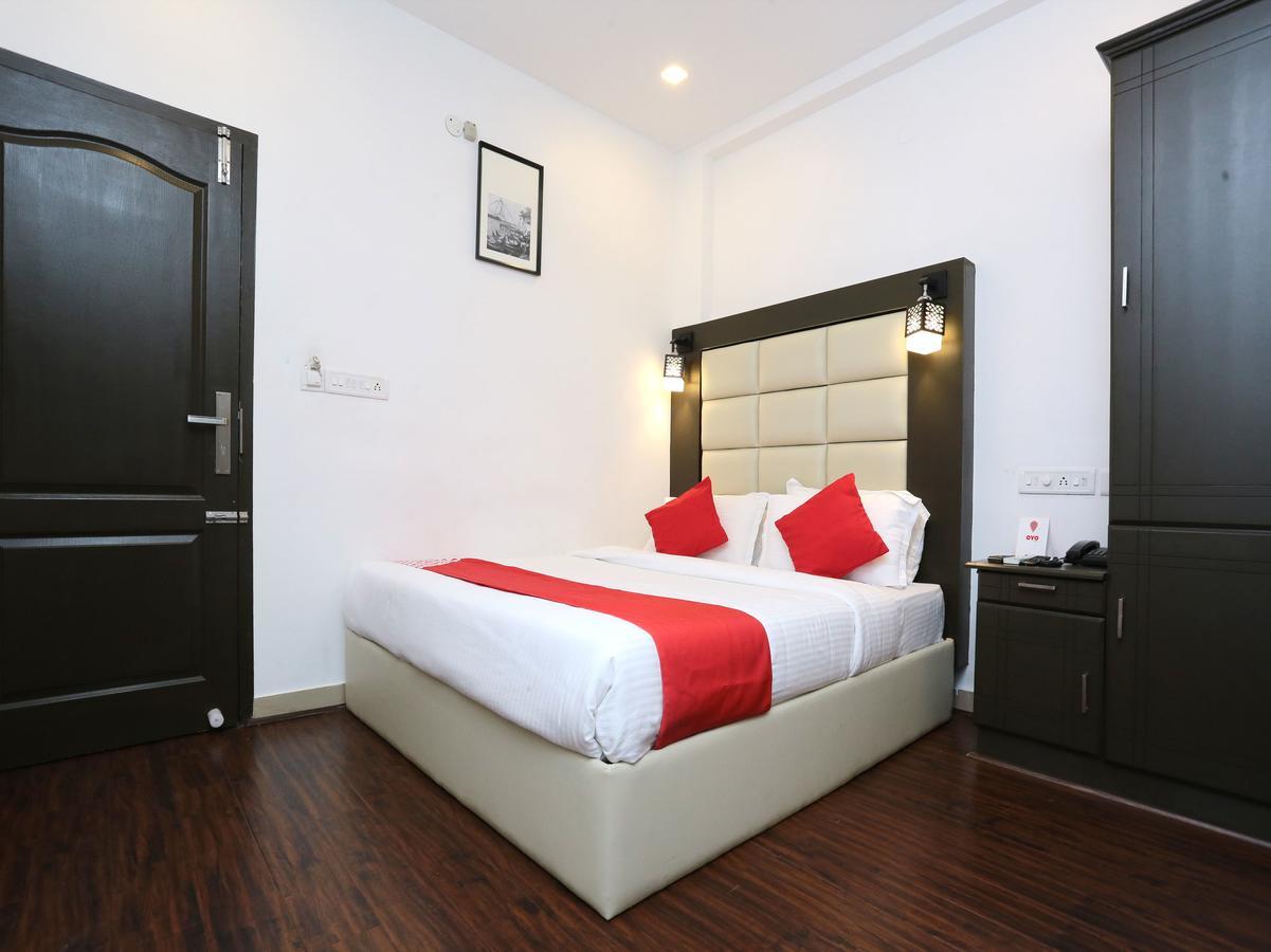 Hotel Qube Kochi Buitenkant foto