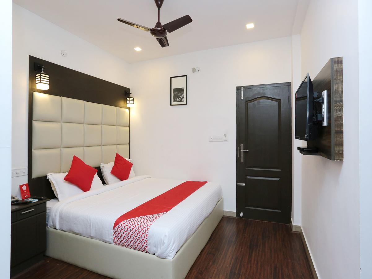 Hotel Qube Kochi Buitenkant foto
