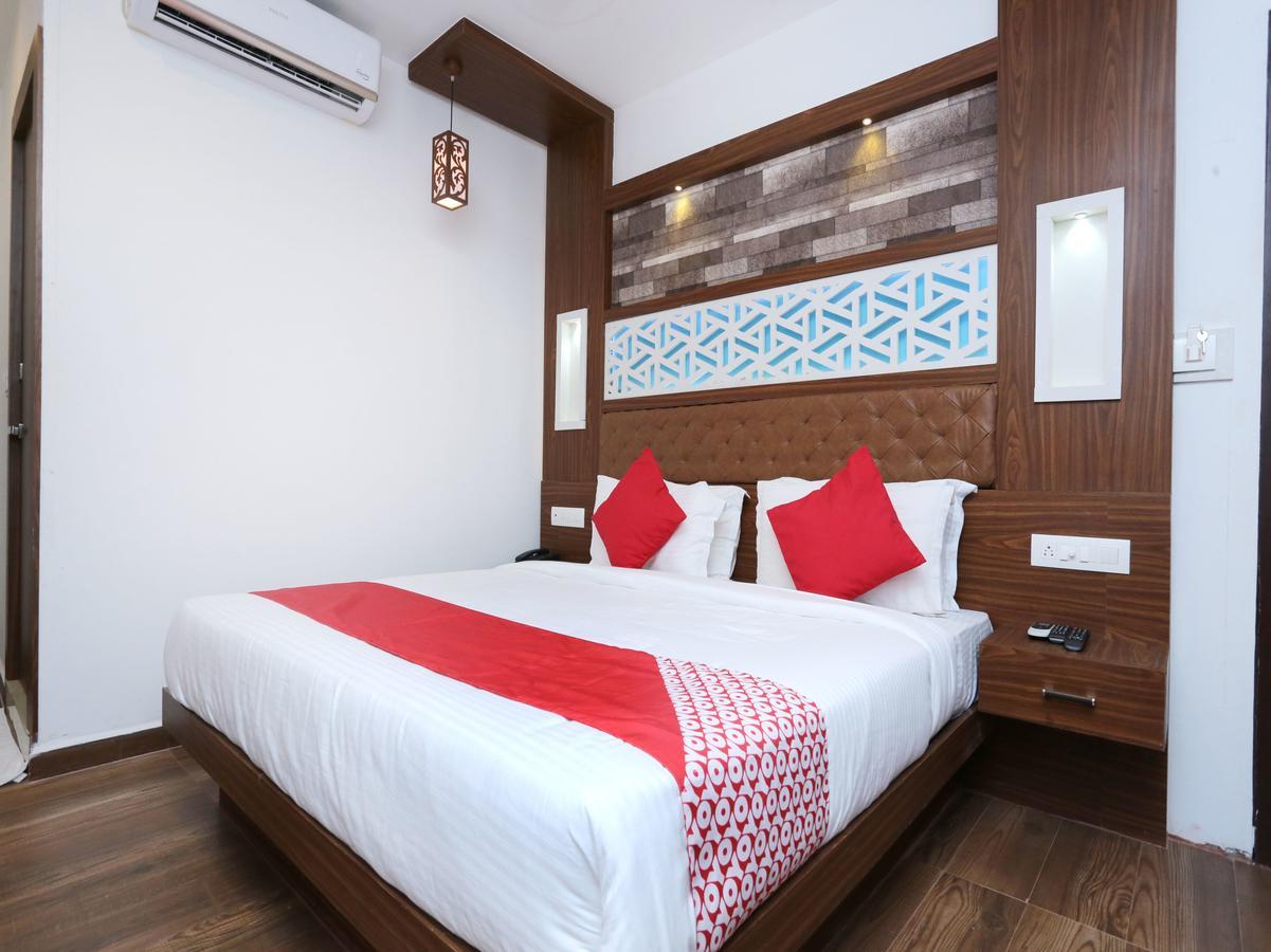 Hotel Qube Kochi Buitenkant foto