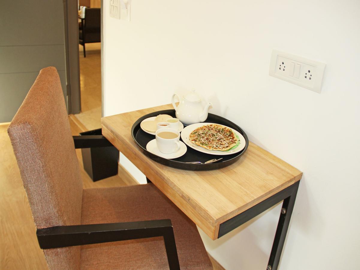 Hotel Qube Kochi Buitenkant foto